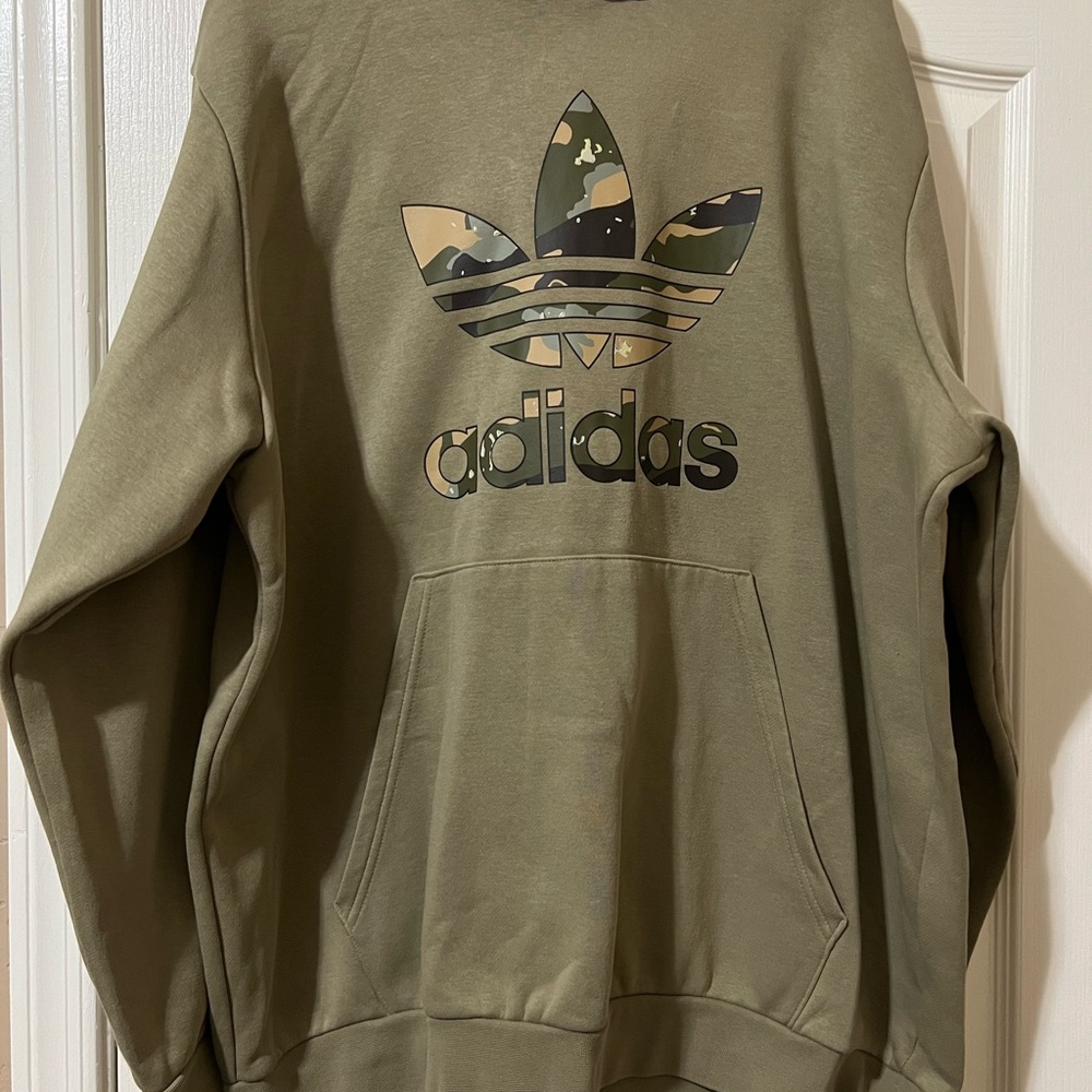 Adidas men’s size 2XL long sleeve, hoodie, pullover sweatshirt